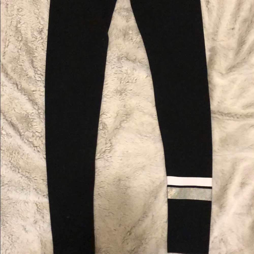 Vs yoga pants
